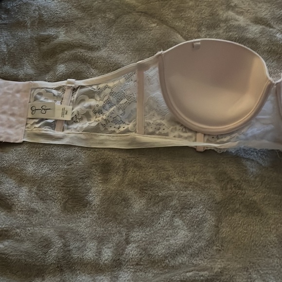 jessica simpson bra - Picture 7 of 11